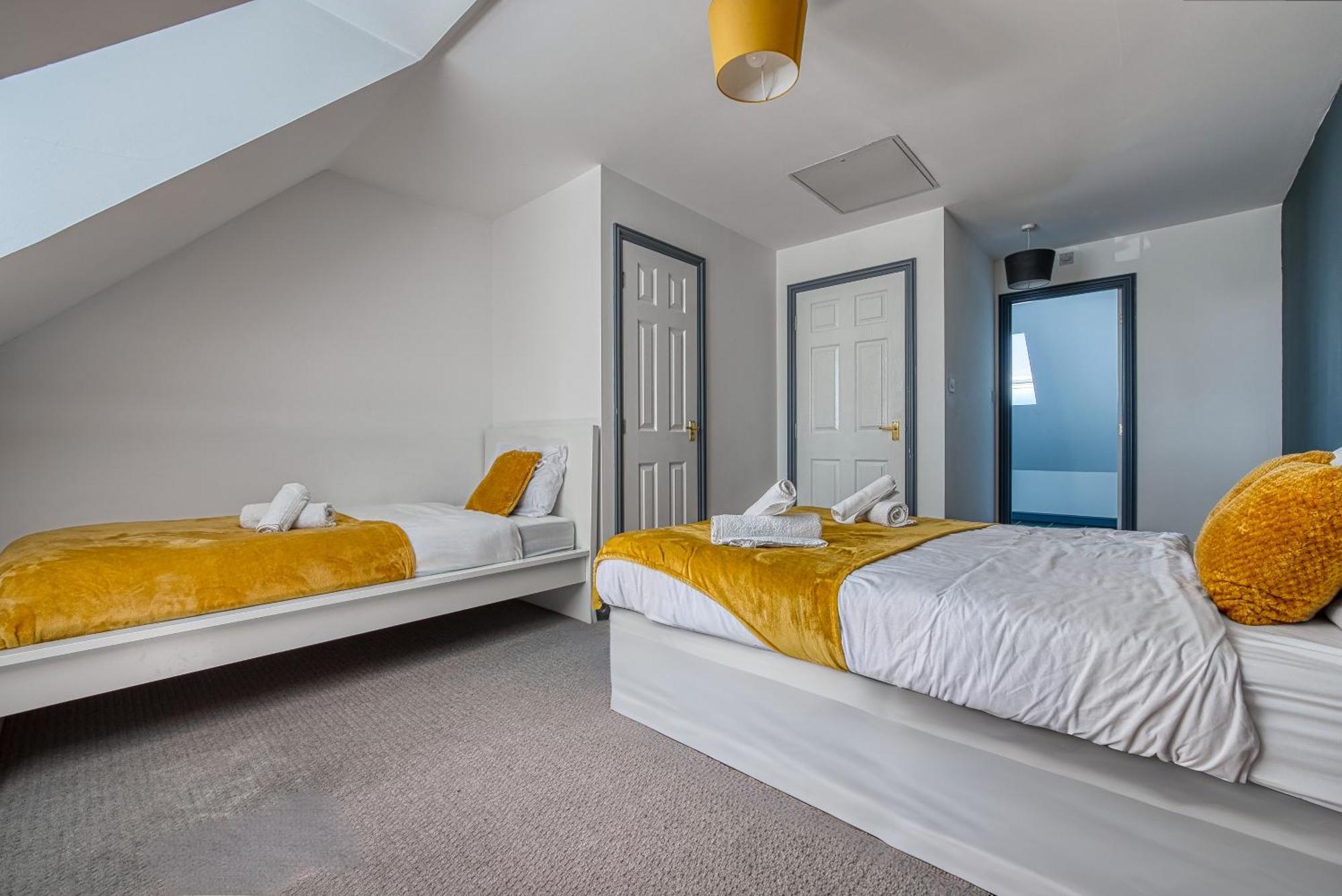 Nec Exhibitor Home, Stay Near Birmingham Airport Exterior photo